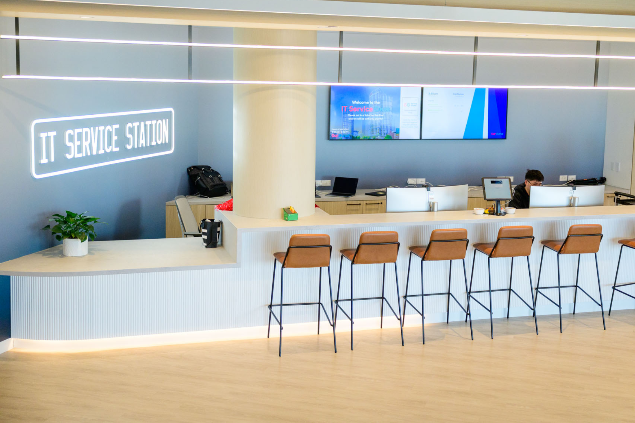 IT service station